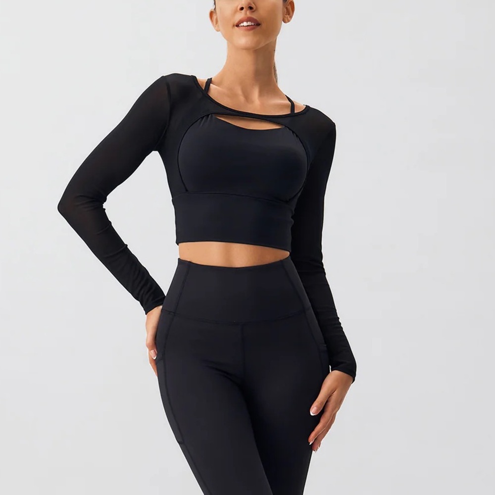 Berlook Activewear Black Cut Out Long Sleeve Top--Light Support - Picture 3 of 7